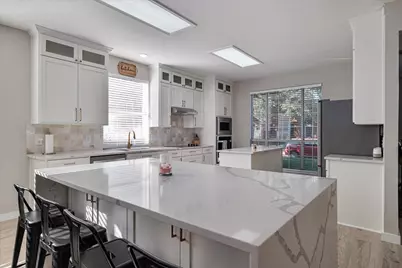 1318 Pinehurst Drive, Lewisville, TX 75077 - Photo 4