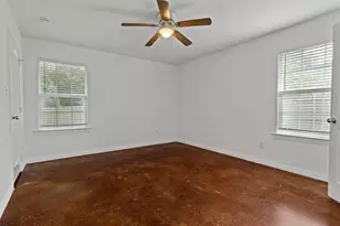 804 E 5th St, Bonham, TX 75418 - Photo 10