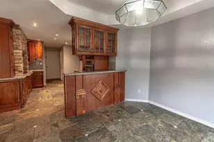 348 Craddock Dr, Glenn Heights, TX 75154 - Photo 4