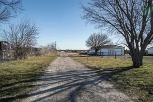 19754 Co Rd 818, Farmersville, TX 75442 - Photo 2