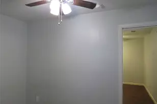 1026 Thomas St, Denton, TX 76201 - Photo 12