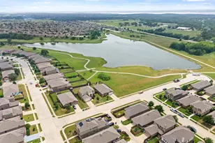 8400 Sioux Trail, Aubrey, TX 76227 - Photo 8