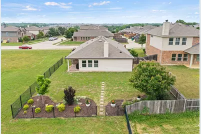 8400 Sioux Trail, Aubrey, TX 76227 - Photo 14