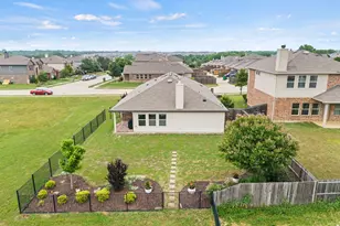 8400 Sioux Trail, Aubrey, TX 76227 - Photo 14