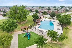 8400 Sioux Trail, Aubrey, TX 76227 - Photo 34