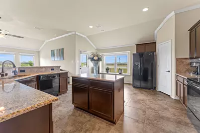8400 Sioux Trail, Aubrey, TX 76227 - Photo 8