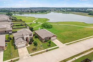 8400 Sioux Trail, Aubrey, TX 76227 - Photo 4