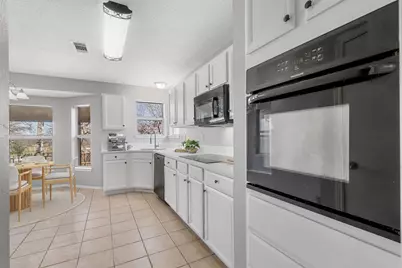 1610 Merritt Drive, Mansfield, TX 76063 - Photo 8