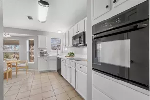 1610 Merritt Dr, Mansfield, TX 76063 - Photo 8