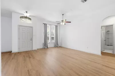 1233 Valley Oaks Drive, Lewisville, TX 75067 - Photo 6
