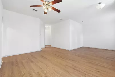 1233 Valley Oaks Drive, Lewisville, TX 75067 - Photo 10