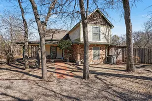 7 Brian Pl, Pecan Hill, TX 75165 - Photo 1