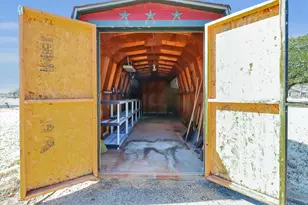 104 Navajo Trail, Gainesville, TX 76240 - Photo 8