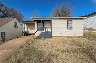 1213 W Morgan St, Denison, TX 75020 - Photo 1