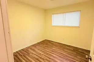 5469 Wayside Ave, Fort Worth, TX 76134 - Photo 10