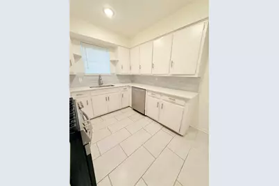 5469 Wayside Avenue, Fort Worth, TX 76134 - Photo 6