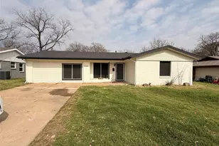 5469 Wayside Ave, Fort Worth, TX 76134 - Photo 2