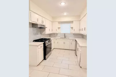 5469 Wayside Avenue, Fort Worth, TX 76134 - Photo 4