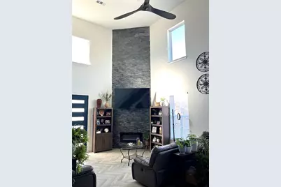 127 Chamblin Drive, Cedar Hill, TX 75104 - Photo 2