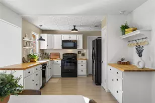 2814 Silver Meadow Ln, Corinth, TX 76210 - Photo 6