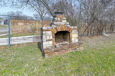 2457 Glenfield Avenue, Dallas, TX 75233 - Photo 6