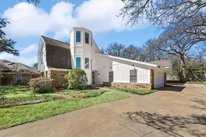 200 Eagle Court, Bedford, TX 76021 - Photo 4