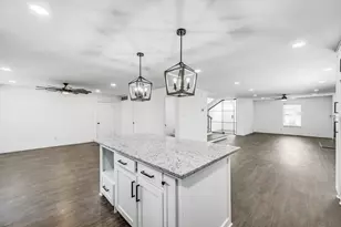 200 Eagle Ct, Bedford, TX 76021 - Photo 22