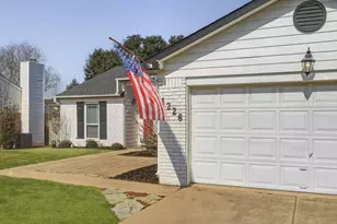 1226 Eaton, Grapevine, TX 76051 - Photo 4