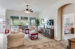 504 Glen Cove Ct, Mansfield, TX 76063 - Photo 4