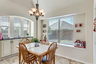 504 Glen Cove Ct, Mansfield, TX 76063 - Photo 10