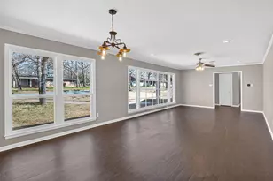 5786 Blue Ridge Dr, Fort Worth, TX 76112 - Photo 10