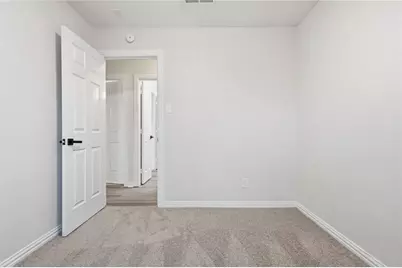 734 Pangburn Street, Grand Prairie, TX 75051 - Photo 10