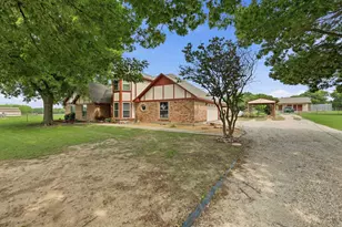 11303 Southwind Pl, Krum, TX 76249 - Photo 2