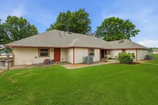 11303 Southwind Pl, Krum, TX 76249 - Photo 22