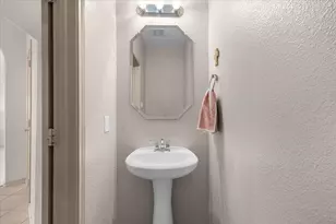 5300 Britton Ridge Ln, Fort Worth, TX 76179 - Photo 10