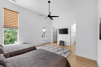 3946 N Cresthaven Road, Dallas, TX 75209 - Photo 26