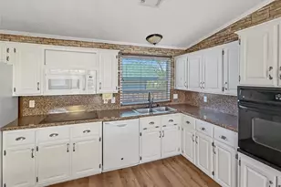 6505 Christa Ct, Granbury, TX 76049 - Photo 10