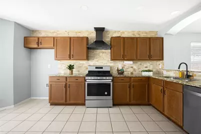 1009 Chesterfield Drive, Murphy, TX 75094 - Photo 6