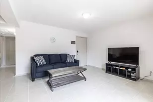 7431 Holly Hill Dr, Dallas, TX 75231 - Photo 6