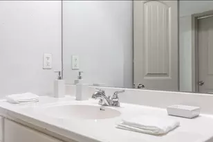 7431 Holly Hill Dr, Dallas, TX 75231 - Photo 14