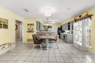 1302 W Sabine St, Carthage, TX 75633 - Photo 8