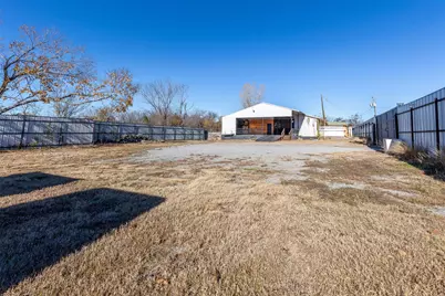 1024 S First Street, Sherman, TX 75090 - Photo 24