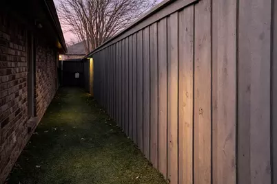 9018 Woodhurst Drive, Dallas, TX 75243 - Photo 34