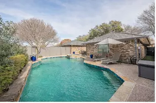 9018 Woodhurst Dr, Dallas, TX 75243 - Photo 32