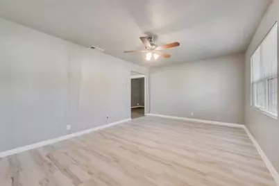 1312 Raines Street, Arlington, TX 76010 - Photo 8