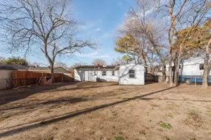 1312 Raines St, Arlington, TX 76010 - Photo 14