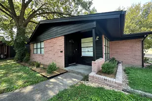 1303 Michigan Ave, Dallas, TX 75216 - Photo 2