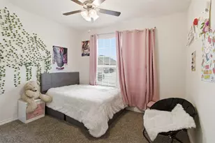 10407 Twisting Spgs Dr, Aubrey, TX 76227 - Photo 14