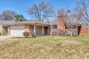 1621 Lexington Pl, Bedford, TX 76022 - Photo 1