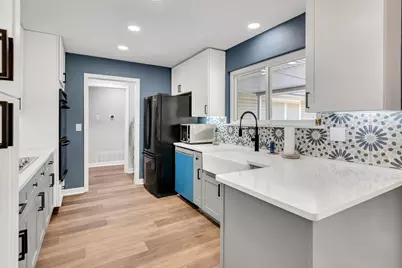 1621 Lexington Place, Bedford, TX 76022 - Photo 8